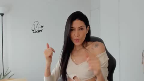 Laura  online show from 02.19.25