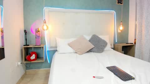 Snapshot of abbydixon1 chatting on 02.18.25 Abby Dixon online show from 02.18.25