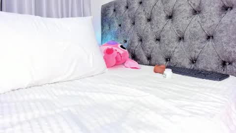 Snapshot of abbyfoxx_ chatting on 02.28.25 Abby online show from 02.28.25