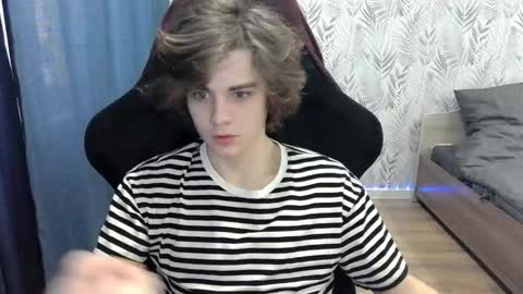 Snapshot of abbysal_blade chatting on 01.04.25 abbysal_blade online show from 01.04.25