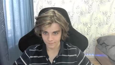 Snapshot of abbysal_blade chatting on 01.18.25 abbysal_blade online show from 01.18.25