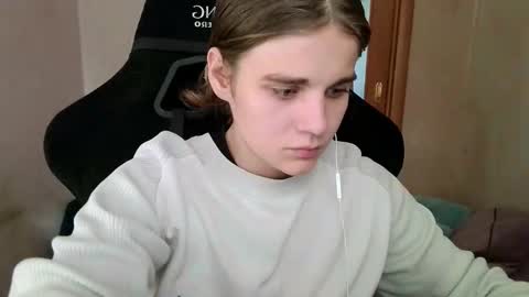 Snapshot of abbysal_blade chatting on 09.25.25 abbysal_blade online show from 09.25.25