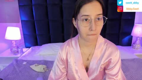 Abigail online show from 03.27.26