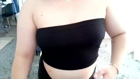 abbyvibe online show from 10.29.25