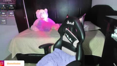 Snapshot of abbyxlee chatting on 03.06.25 online show from 03.06.25