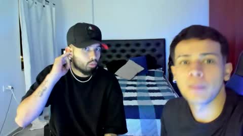 Independence model AbelAsburgo online show from 01.23.25