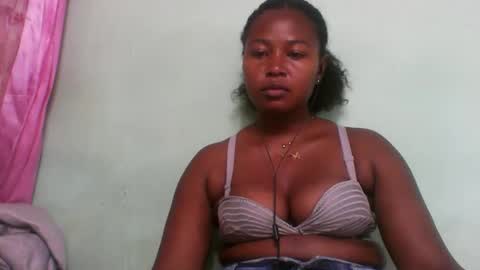 Snapshot of abella677022 chatting on 03.16.26 abella677022 online show from 03.16.26