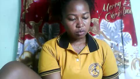 Snapshot of abella677022 chatting on 03.18.26 abella677022 online show from 03.18.26