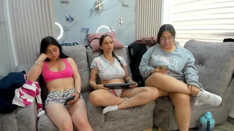 abella_as_ online show from 02.19.26