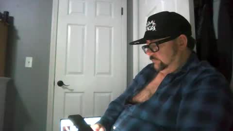 Snapshot of abennett76 chatting on 05.19.26 AJ online show from 05.19.26