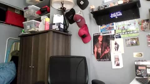 Snapshot of abennett76 chatting on 05.29.26 AJ online show from 05.29.26