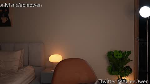 abie_owen online show from 03.23.26