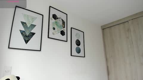 Snapshot of abigail_w chatting on 02.13.25 abigail online show from 02.13.25