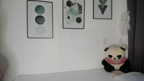 Snapshot of abigail_w chatting on 09.13.25 abigail online show from 09.13.25