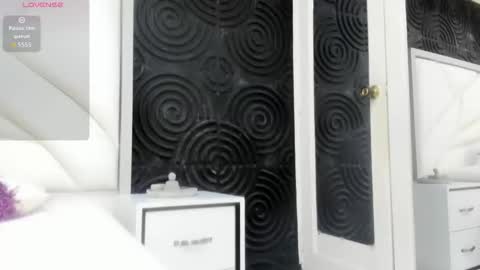 Abigail online show from 11.18.25