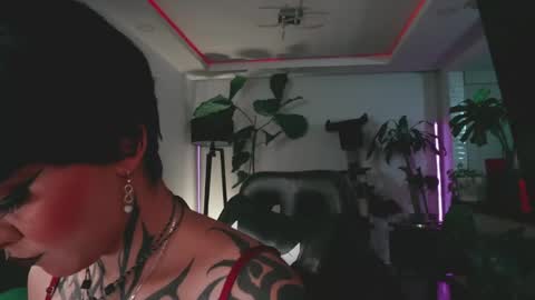 Snapshot of abril__colen chatting on 06.09.26 April online show from 06.09.26