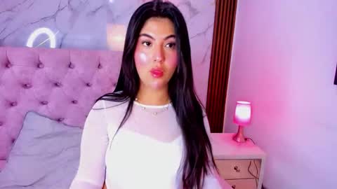 Abril online show from 03.17.26