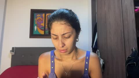 Snapshot of abrilsantosxo chatting on 04.04.26 abrilsantosxo online show from 04.04.26