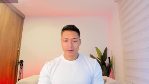 Snapshot of abu_dhabi_21 chatting on 09.12.25 Will online show from 09.12.25