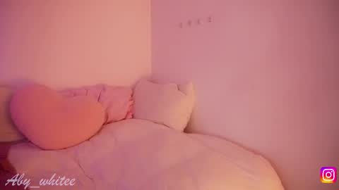   Aby   online show from 11.17.25