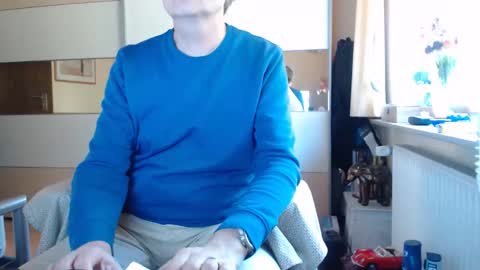 Snapshot of ach471 chatting on 10.02.25 ach471 online show from 10.02.25