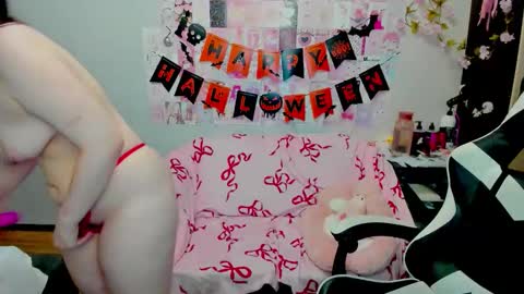 Snapshot of acid_kate chatting on 10.21.25 Kate online show from 10.21.25