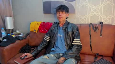 Snapshot of acidmilo chatting on 12.07.24 Acid Milo online show from 12.07.24