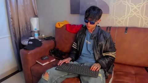 Snapshot of acidmilo chatting on 12.07.24 Acid Milo online show from 12.07.24