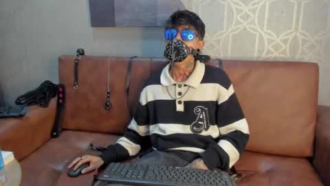 Snapshot of acidmilo chatting on 12.09.24 Acid Milo online show from 12.09.24