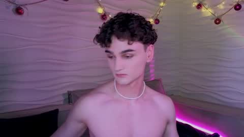 Snapshot of adam_21cm chatting on 01.12.25 Adam online show from 01.12.25