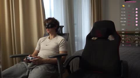 Snapshot of adam_21cm chatting on 09.16.25 Adam online show from 09.16.25