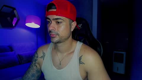 Snapshot of adam_clarke chatting on 01.15.25 adam clarke online show from 01.15.25