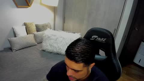 Snapshot of adam_clarke chatting on 01.16.25 adam clarke online show from 01.16.25