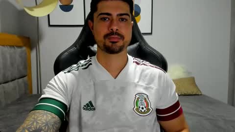 adam clarke online show from 12.04.25