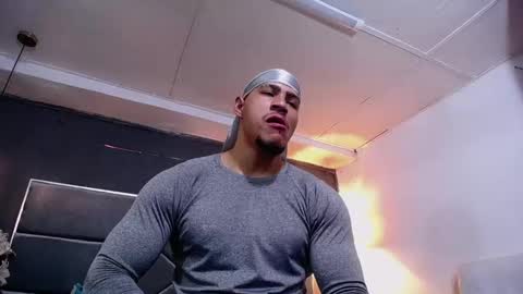 adam_fit19cm online show from 11.05.25