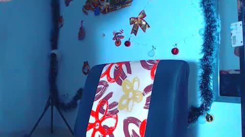 adam hot11 online show from 12.10.24