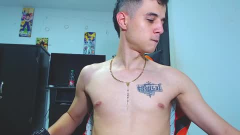 adam hot11 online show from 04.05.26