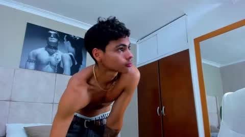 adam_piarse online show from 10.04.25