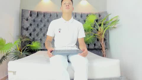 adam_russell2 online show from 03.02.26