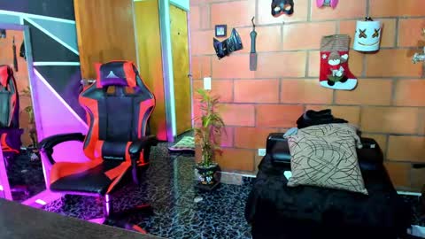 Adam Valencia online show from 02.15.25