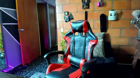 Adam Valencia online show from 03.07.25