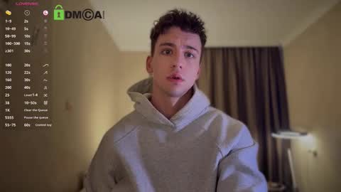 Hi Im Adam Glad to see u here 3 And its my first day online show from 10.13.25