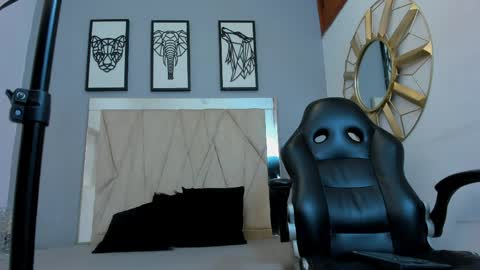 Adams Bobby online show from 03.31.26