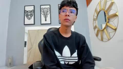 Adams Bobby online show from 05.18.26