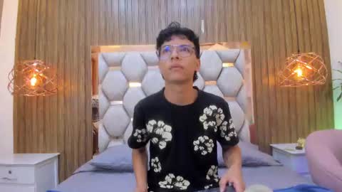Adams Bobby online show from 06.26.26