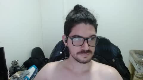 Snapshot of adamussutekh chatting on 06.19.26 Adam online show from 06.19.26