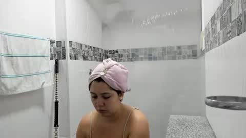 Snapshot of adan_eva960 chatting on 06.20.26 eva online show from 06.20.26