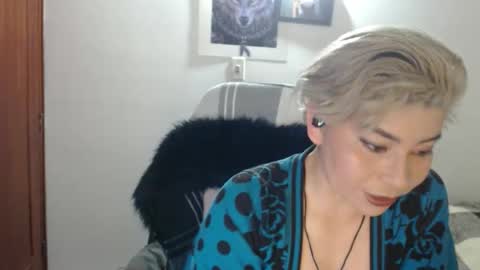 Snapshot of adan_romanoff chatting on 10.28.25 adan_romanoff online show from 10.28.25