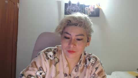 Snapshot of adan_romanoff chatting on 11.06.25 adan_romanoff online show from 11.06.25