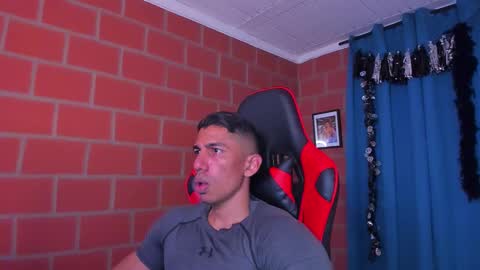 Snapshot of adan_sin1 chatting on 03.08.25 Adan Sin online show from 03.08.25